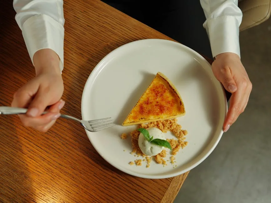 – crème brûlée → Apprenez à réaliser une crème brûlée onctueuse avec une croûte caramélisée parfaite : l’art de la perfection culinaire